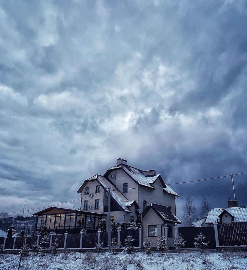 Villa Grand Skhidnytsia ภายนอก รูปภาพ
