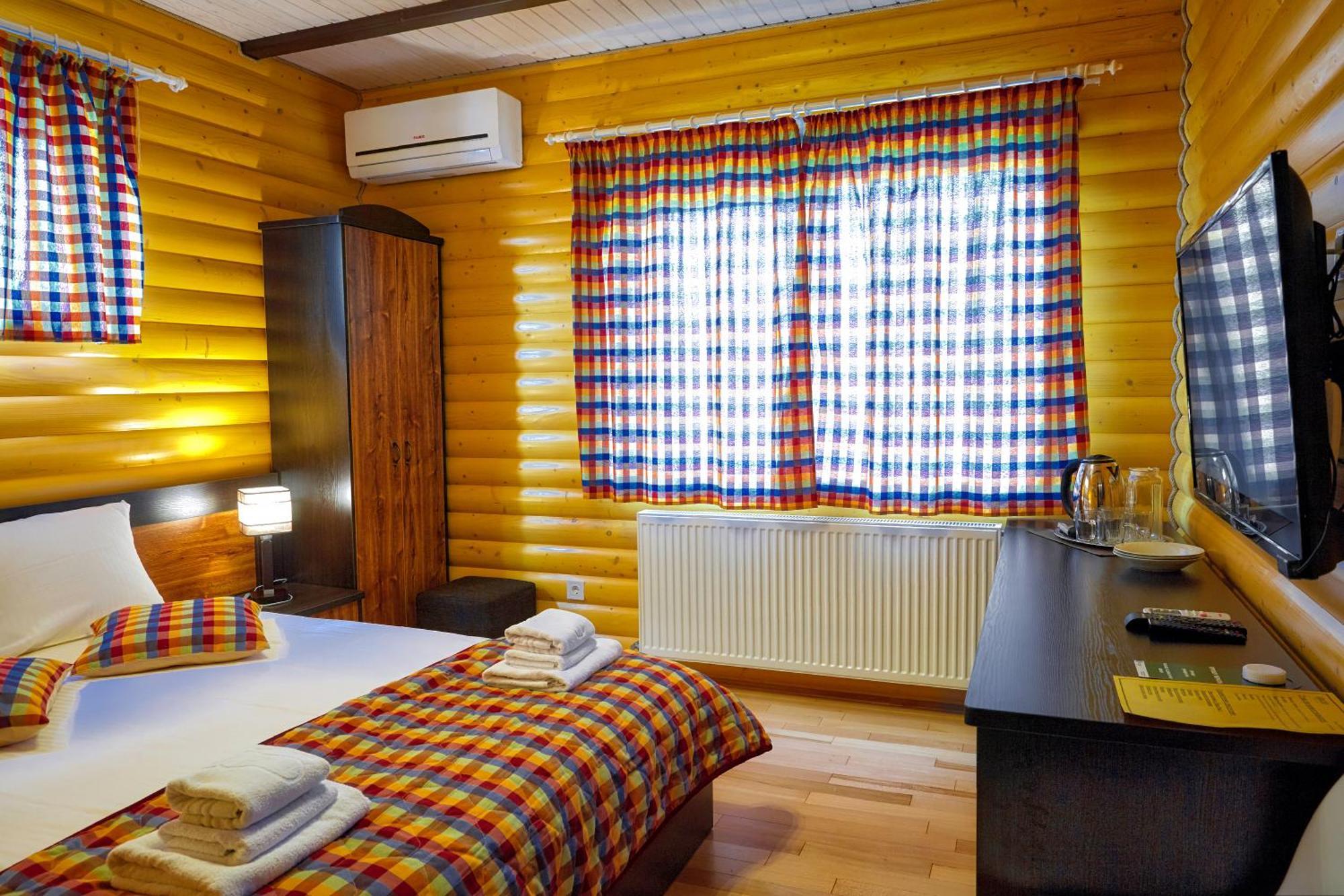 Villa Grand Skhidnytsia ภายนอก รูปภาพ