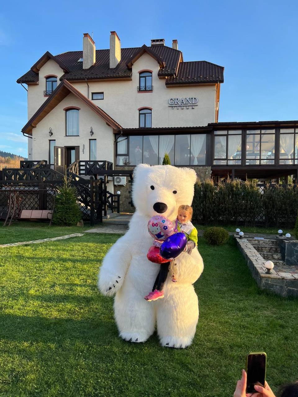 Villa Grand Skhidnytsia ภายนอก รูปภาพ
